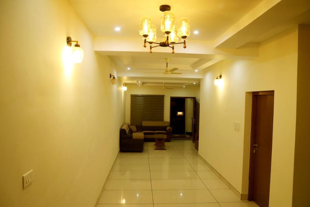 Clover Home Tiruvalla Kültér fotó